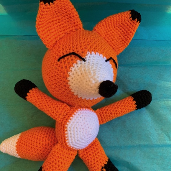 Sleeping fox - Picture 2 of 4